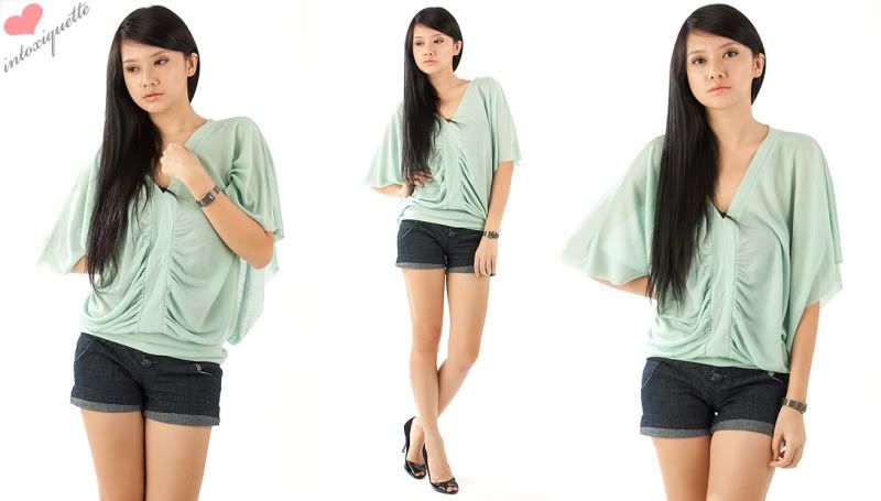 oversized batwing top