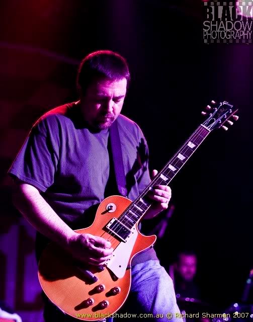 IMAGE: http://i29.photobucket.com/albums/c251/spindoctor66/Clutch%20-%20Saturday/sat20.jpg