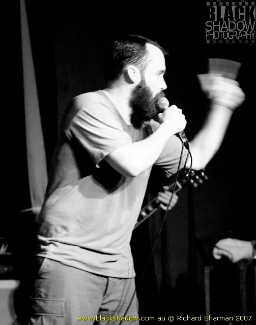 IMAGE: http://i29.photobucket.com/albums/c251/spindoctor66/Clutch%20-%20Saturday/sat42.jpg