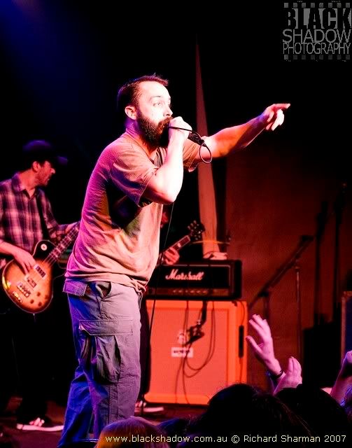 IMAGE: http://i29.photobucket.com/albums/c251/spindoctor66/Clutch%20-%20Saturday/sat46.jpg