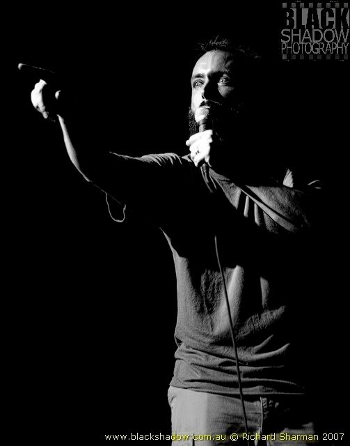 IMAGE: http://i29.photobucket.com/albums/c251/spindoctor66/Clutch%20-%20Sunday/sun11.jpg