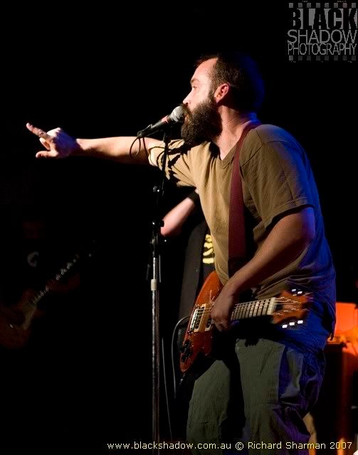 IMAGE: http://i29.photobucket.com/albums/c251/spindoctor66/Clutch%20-%20Sunday/sun30.jpg