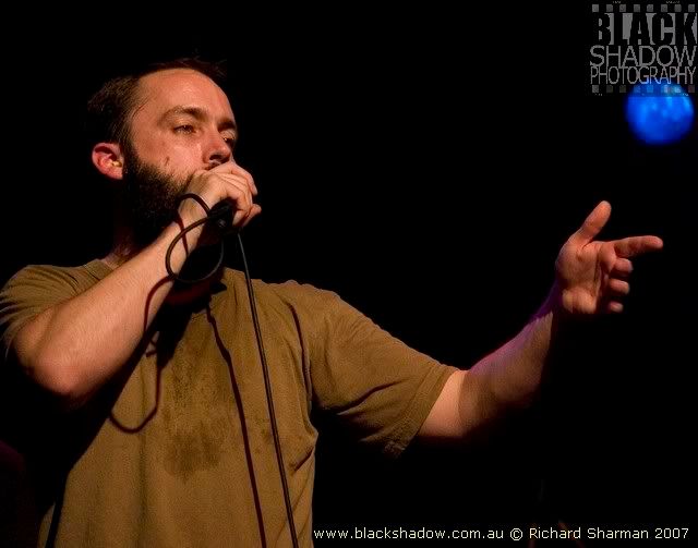 IMAGE: http://i29.photobucket.com/albums/c251/spindoctor66/Clutch%20-%20Sunday/sun39.jpg