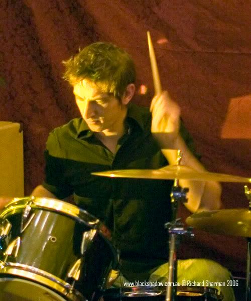 IMAGE: http://i29.photobucket.com/albums/c251/spindoctor66/DRM25.jpg