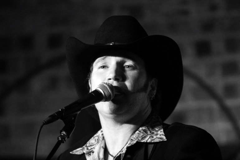 IMAGE: http://i29.photobucket.com/albums/c251/spindoctor66/img3.jpg