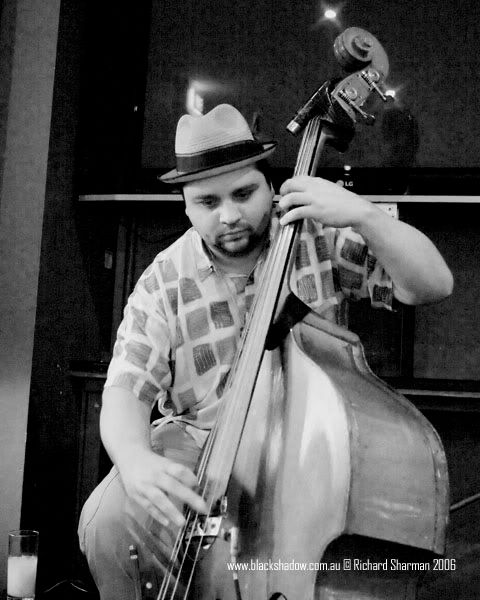 IMAGE: http://i29.photobucket.com/albums/c251/spindoctor66/lt001.jpg