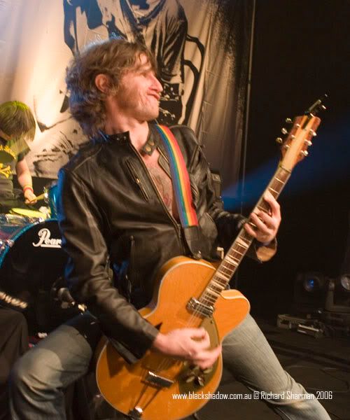 IMAGE: http://i29.photobucket.com/albums/c251/spindoctor66/yai03.jpg