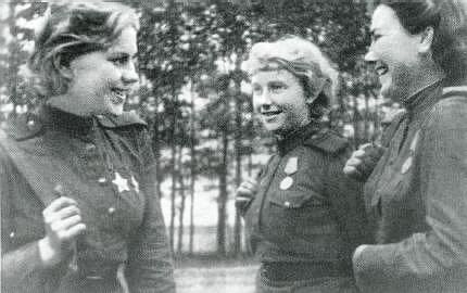 Heroínas, mujeres soldados de la URSS.
