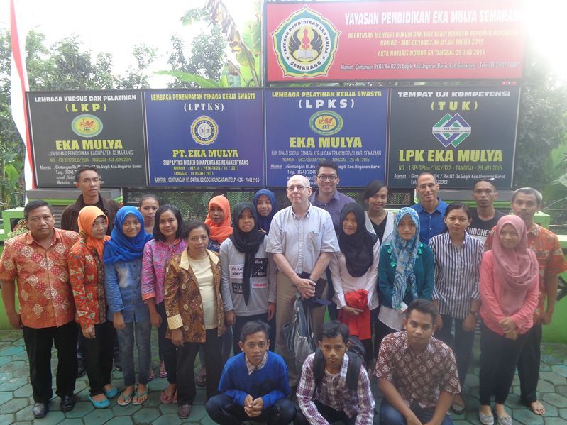 Foto bersama dengan YCAB Foundation