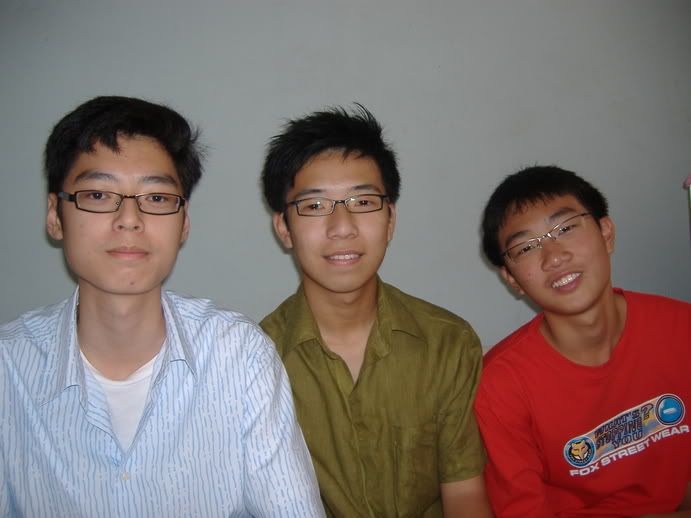 3 handsome cousins