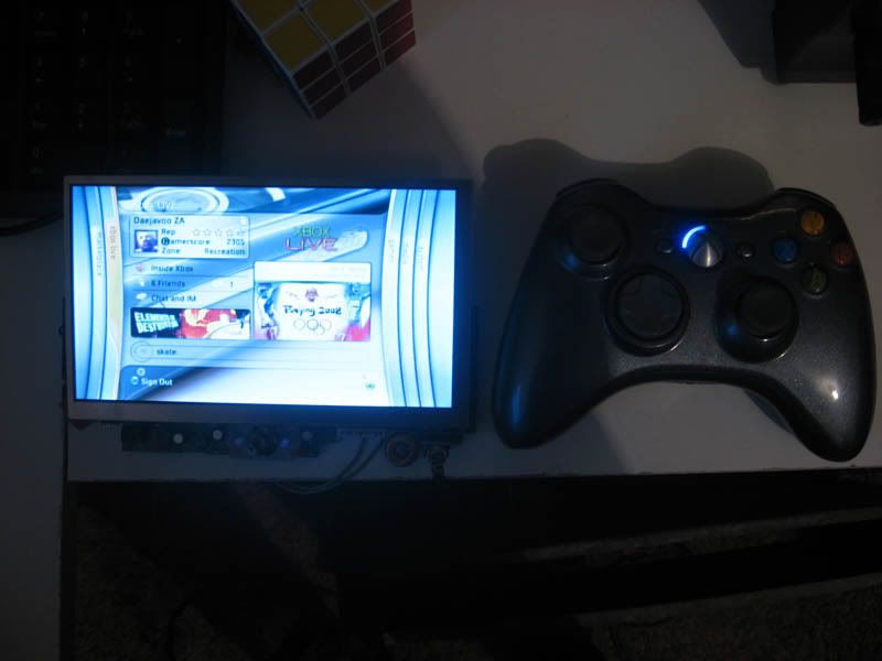 7" Monitor + Xbox 360 + Modding = Awesomeness D