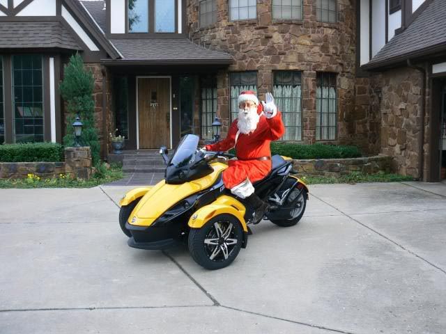 spydersanta1.jpg
