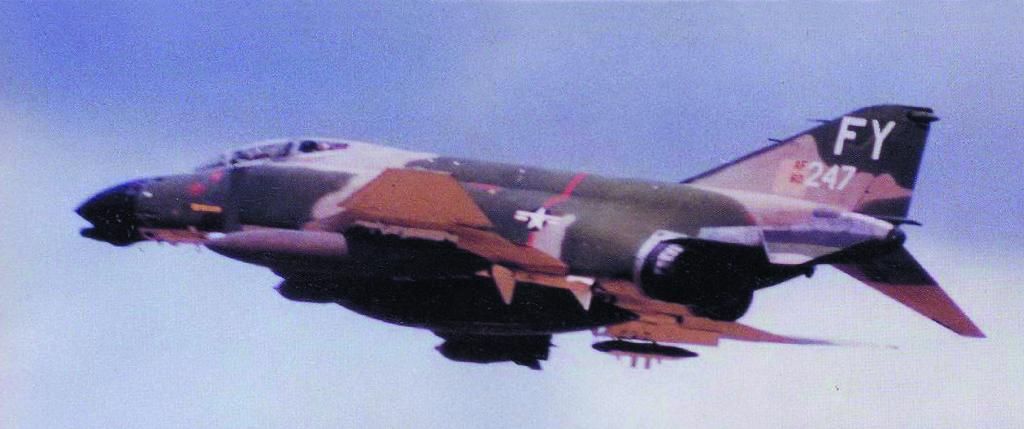 F-4-SchifferMilitaryHistory-USAFF-4andF-105MiGKillersoftheVietnamWar1965-19730463crop1.jpg