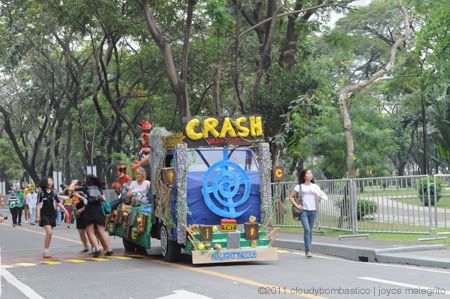 And then, there's the Crash Bandicoot float. Reminds me of my late childhood, in which I used to play Crash Bandicoot games then. HAHAHA!