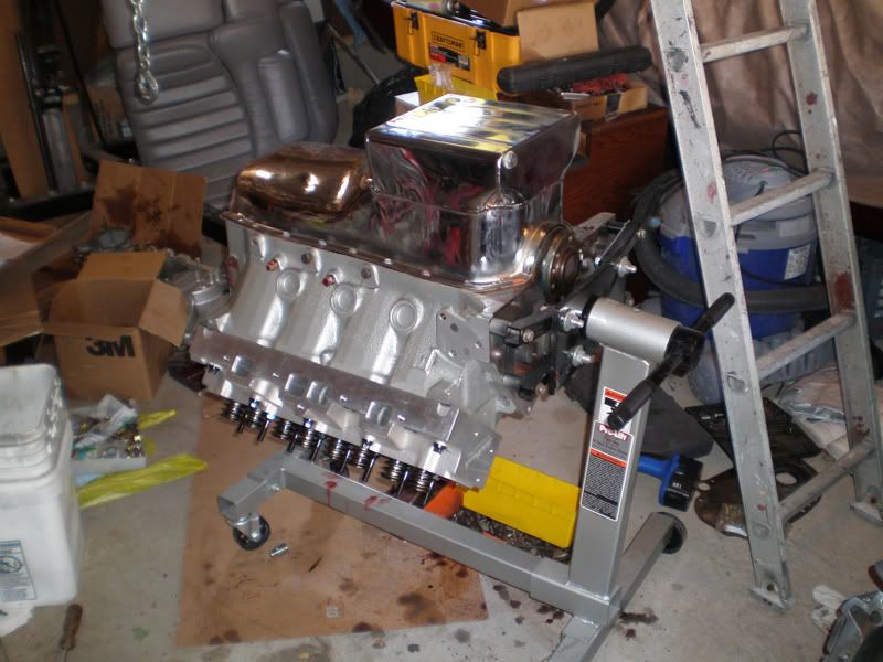 http://i29.photobucket.com/albums/c276/DmstcDisturbance/my%20cars/EngineBuild013copy.jpg