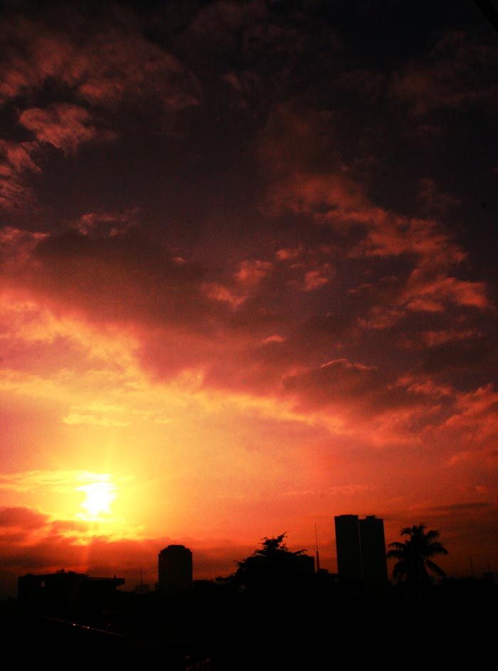 Sunrise in Cubao