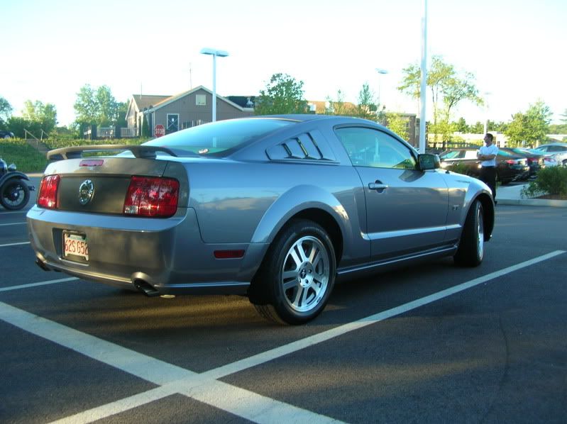 CarsandcoffeeMCCNECT015.jpg