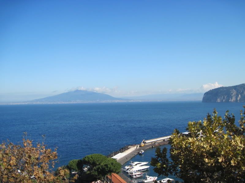 http://i29.photobucket.com/albums/c277/Tags1/Sorrento%20etc%202011/SorrentoOct2011004.jpg