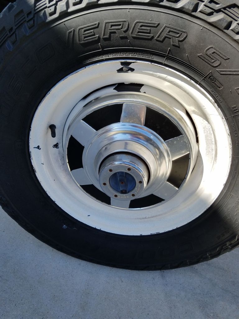 K30 hub caps for gm dana 60 Pirate 4x4