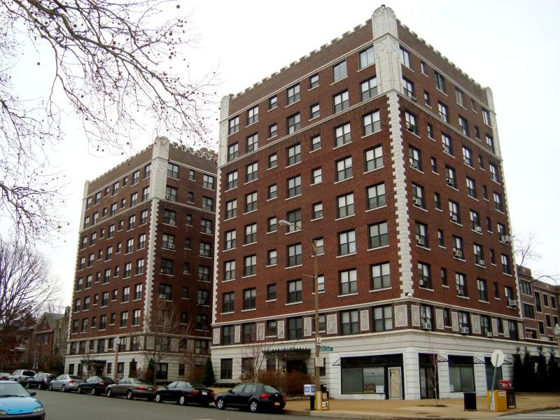 The Stately Residential High Rises And Mid Rises Of St Louis