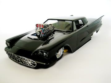http://i29.photobucket.com/albums/c288/Shane_Martin/ELVIRAPROSTREET3a.jpg