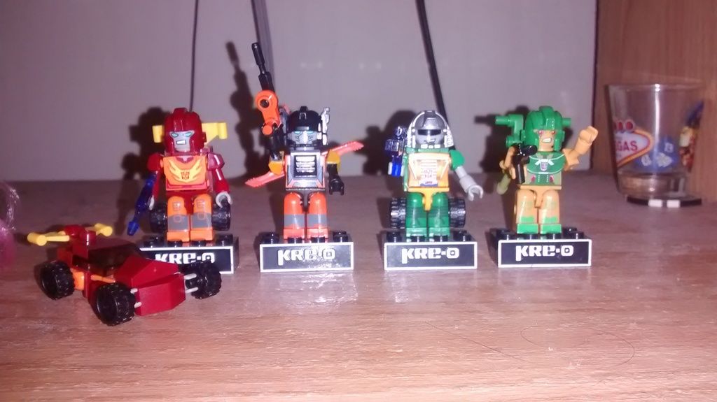 Current Kre-O Transformers Micro Changers collection