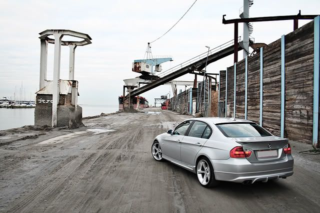 IMAGE: http://i29.photobucket.com/albums/c289/Ferosso/IMG_3829.jpg