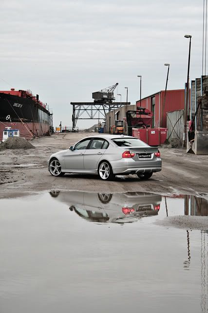 IMAGE: http://i29.photobucket.com/albums/c289/Ferosso/IMG_3871.jpg