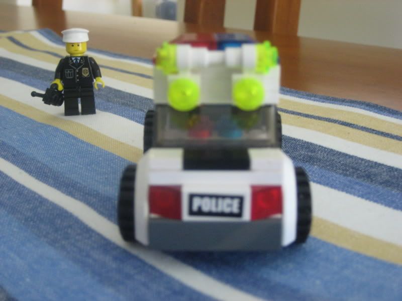 lego police car 7236