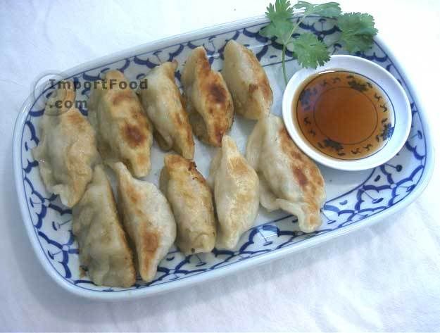 gyoza_serve_1.jpg