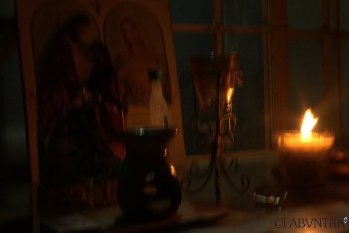 IMAGE: http://i29.photobucket.com/albums/c291/adamjimsandlercarey/my%20photogs/ed2e2f11.jpg