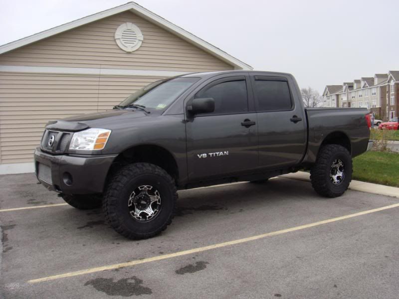 Nissan titan with 3 inch leveling kit #2