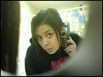 IMAGE: http://i29.photobucket.com/albums/c297/AllSaintsCry/233299588_781572972_0.jpg