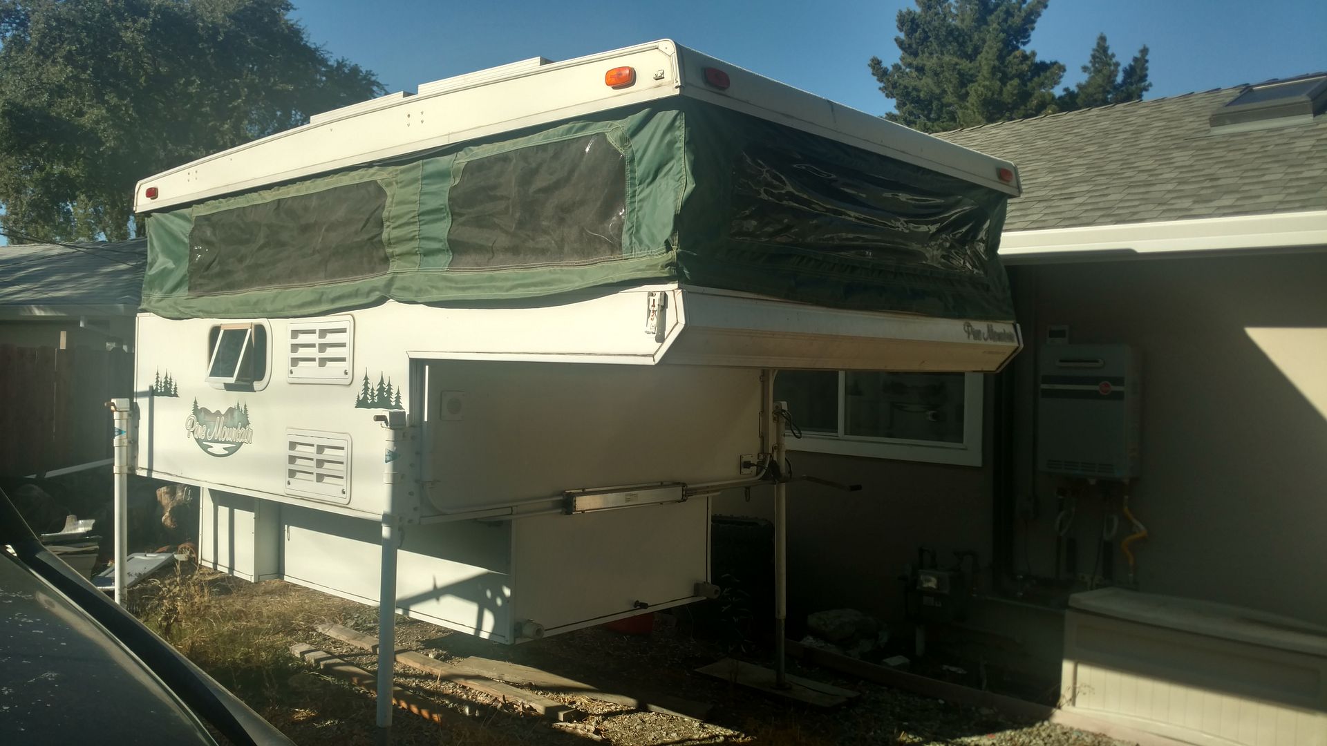 2004 StarCraft slide in pop up camper 4x4 and Off