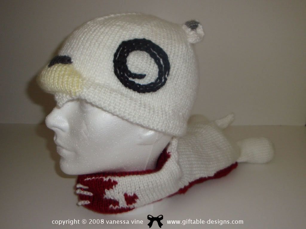 busy bear creatures in my head knit hat